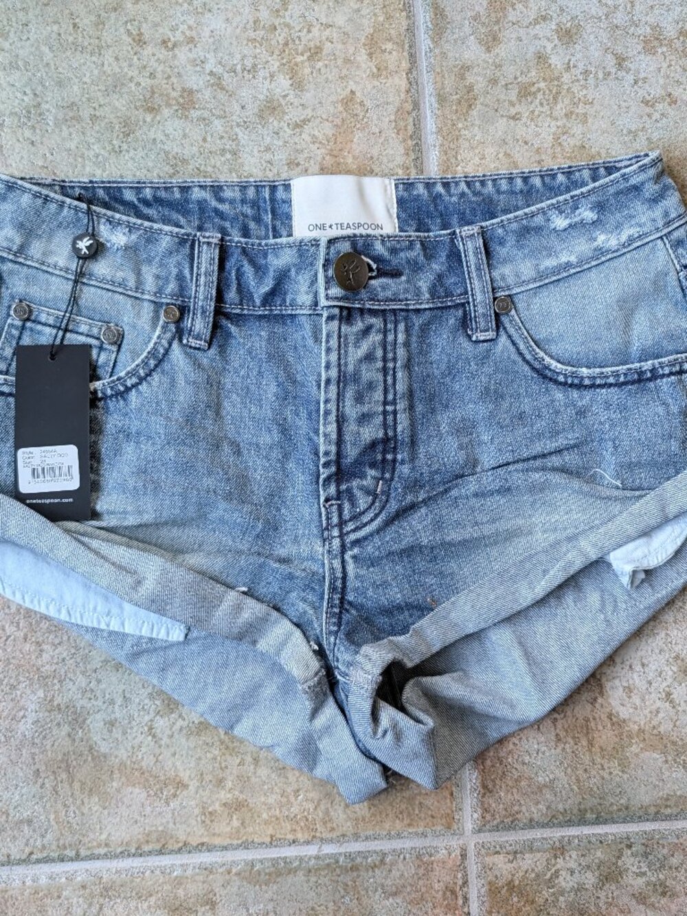 NWT One Teaspoon Bandits - Low Waist Cut Off Denim Shorts in Salty Dog - Size 24